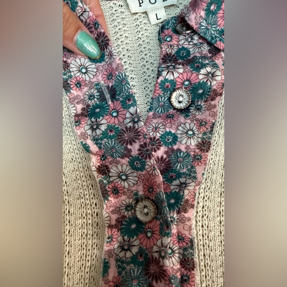 POL Floral Knit Shirt with Pink and Cream Accents - Picture 9 of 16